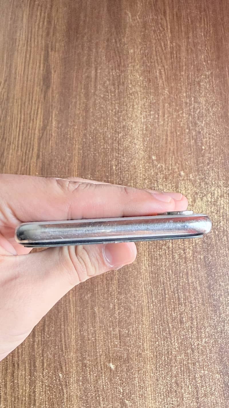 Apple iPhone X 5