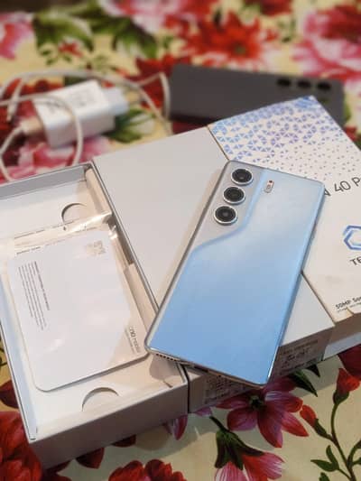 Tecno CAMON 40 Pro