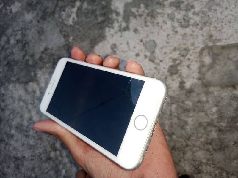 Apple iPhone 8 2
