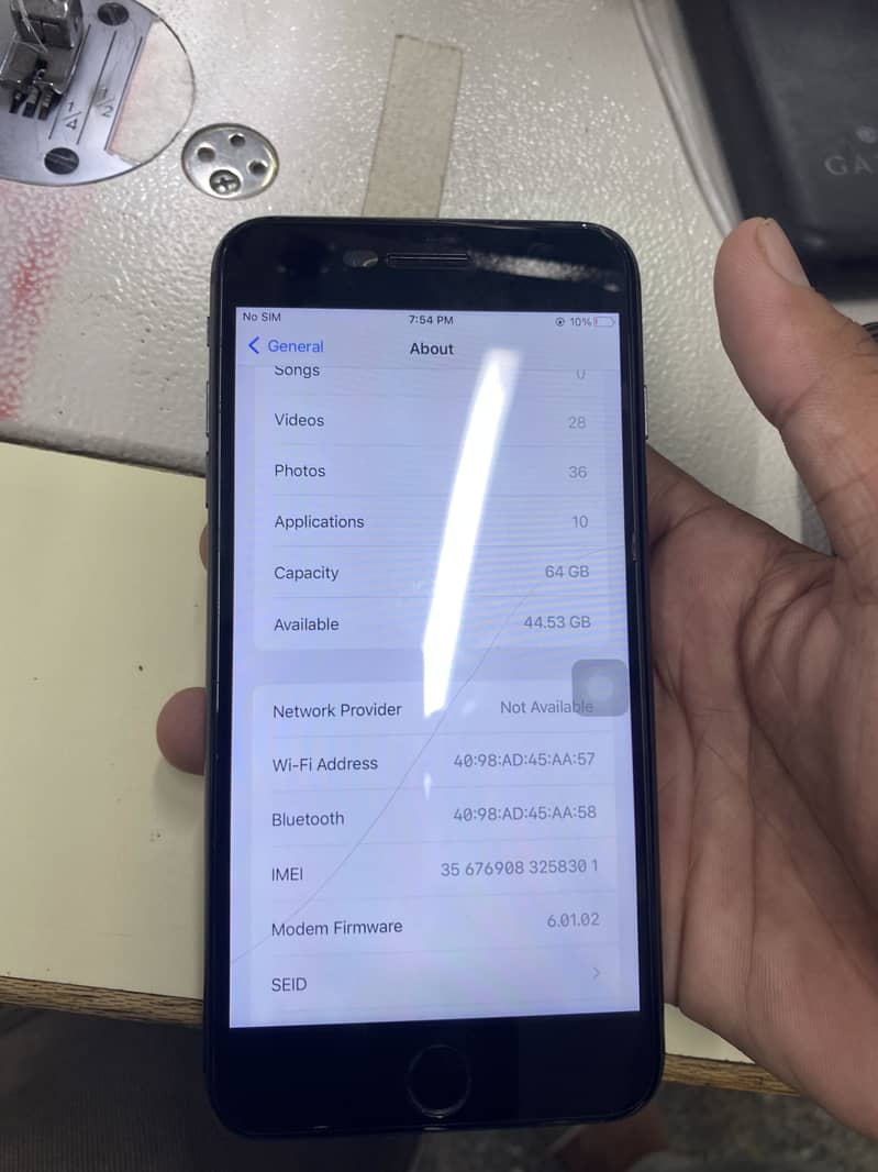 Apple iPhone 8 Plus 0