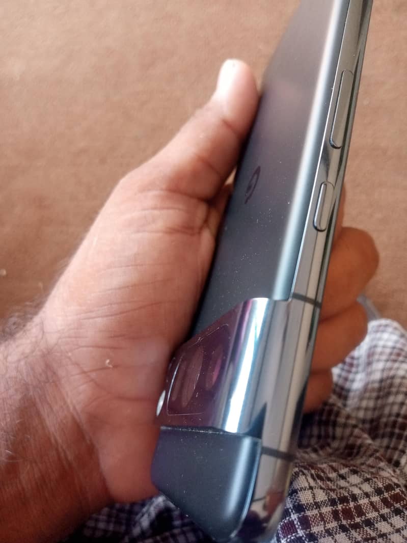 Google Pixel 8 Pro 0