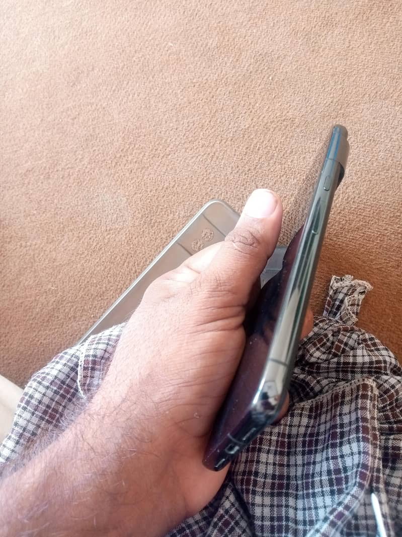Google Pixel 8 Pro 5