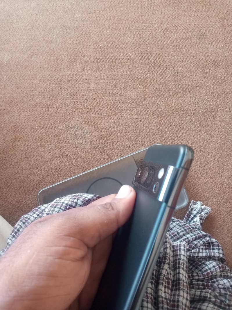 Google Pixel 8 Pro 10