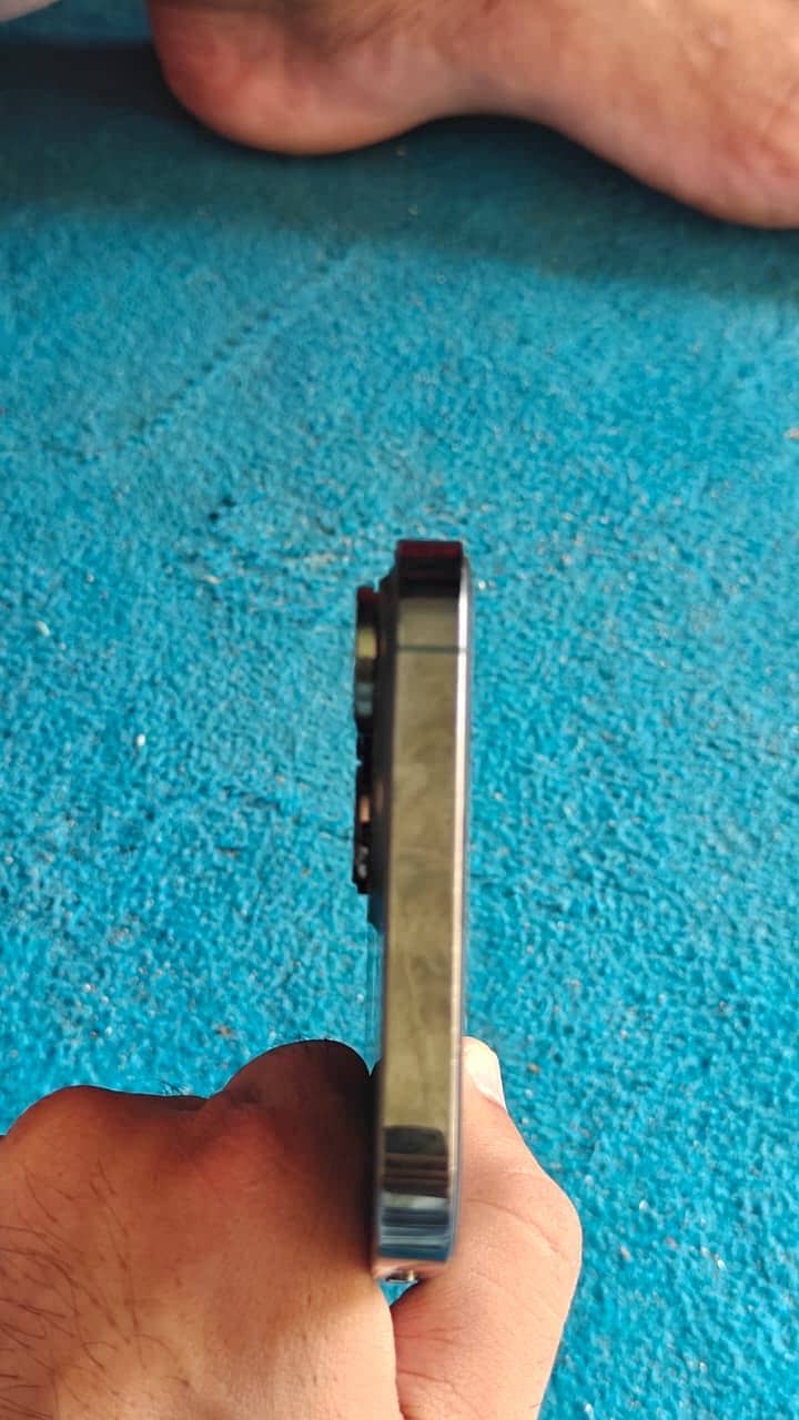 Apple iPhone 13 Pro Max 2