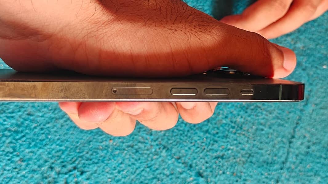 Apple iPhone 13 Pro Max 3