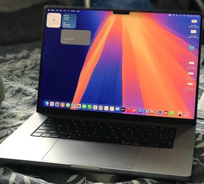 MacBook Pro 16-Inch 2021 , 1 TB , 32 GB RAM