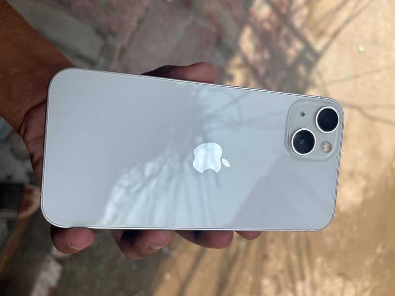 Apple iPhone 13 3