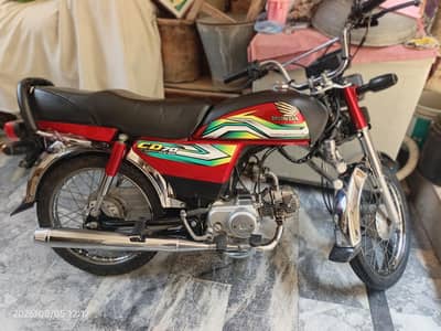 Honda cd70 2023/25 one hand used  all documents clear