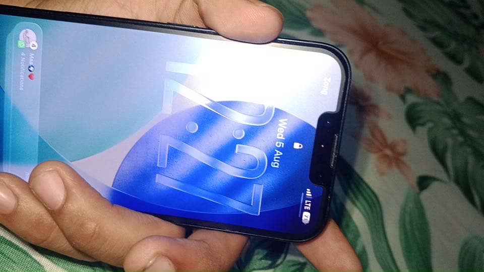 Apple iPhone 14 2