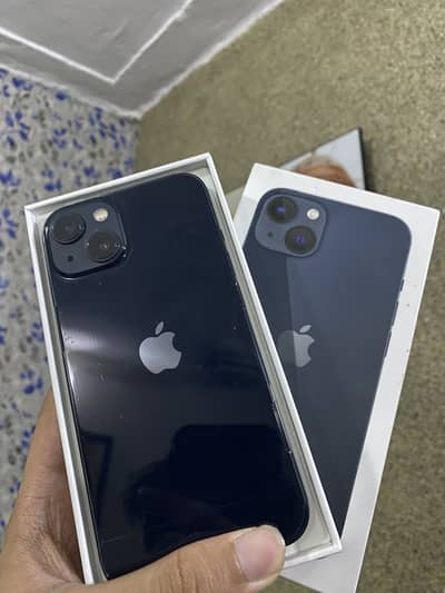 Apple iPhone 13