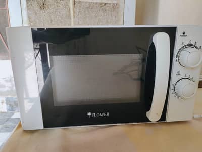 microwave oven