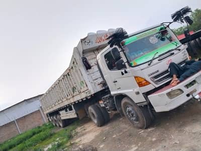 Hino 1 j 500