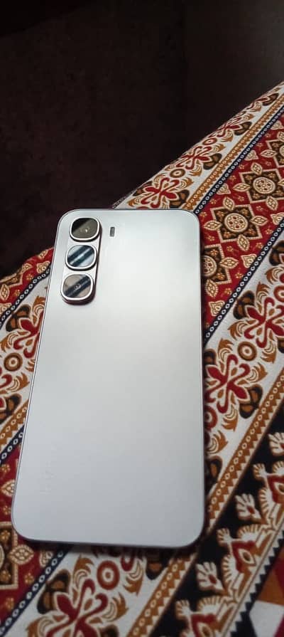 Infinix hot 60 pro (IN WARRANTY)