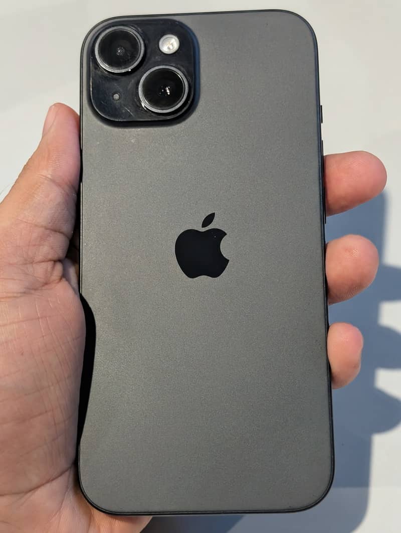 Apple iPhone 15 2