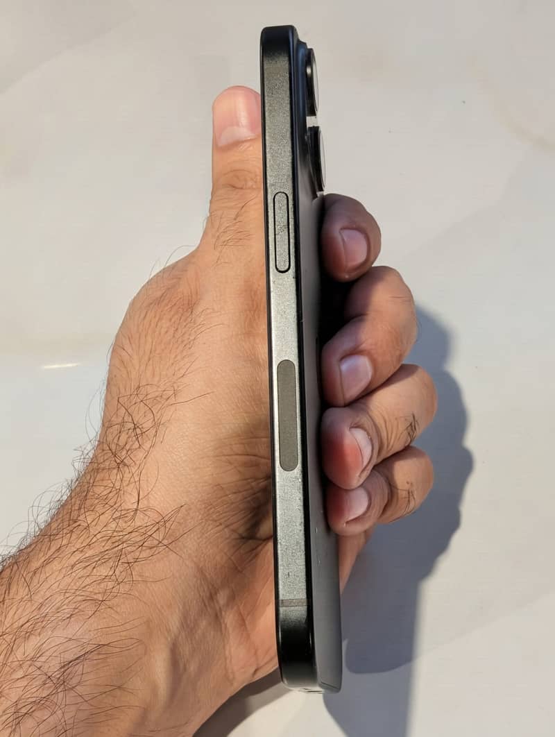 Apple iPhone 15 5