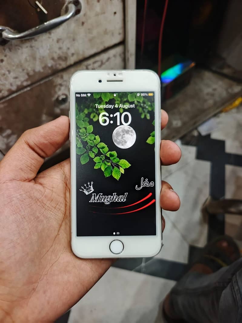 Apple iPhone 8 2
