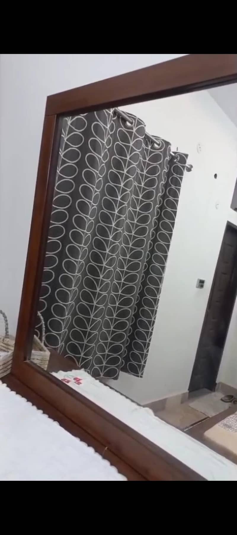 Solid Sheesham Wood Bed Set 1