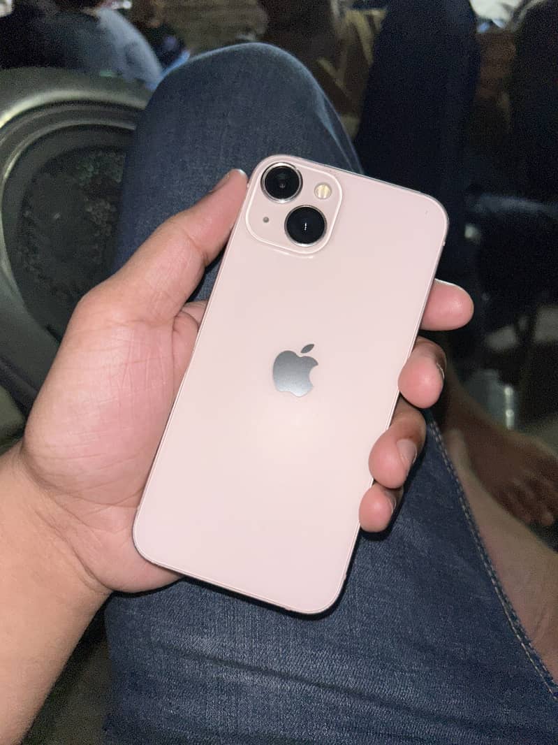 Apple iPhone 13 2