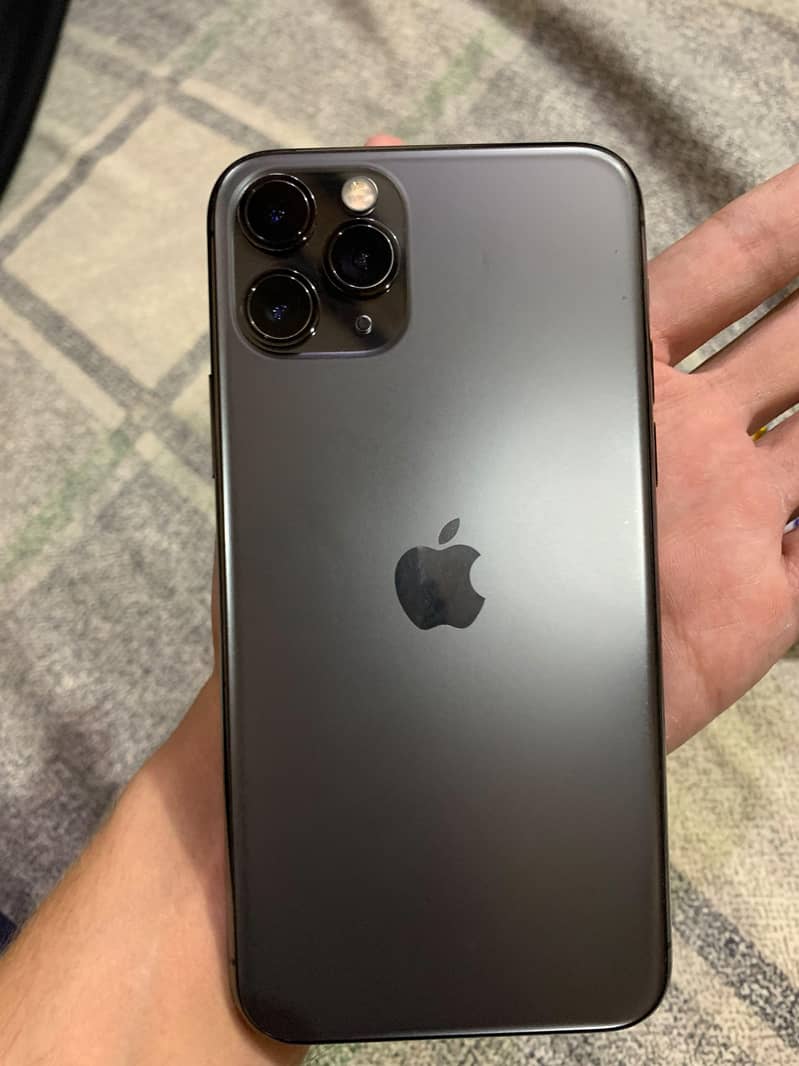 Apple iPhone 11 Pro 1