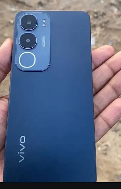 Vivo Y19s 6ram 128 rom 5500 mah battery