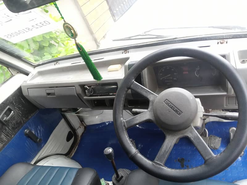 Suzuki Bolan 2012 3