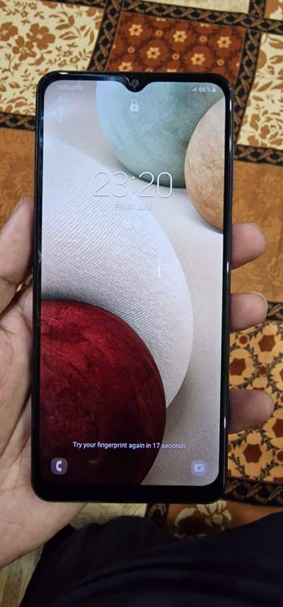 Samsung A12