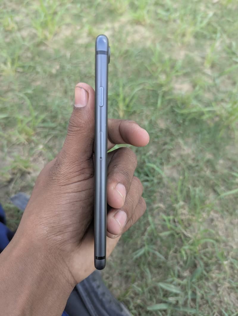 Apple iPhone 8 2