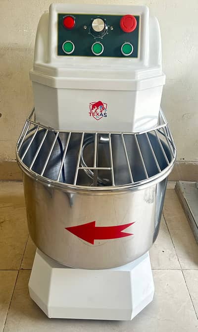 Imported 30 Litre Spiral Dough Mixer | 12–15 KG Capacity | Commercial