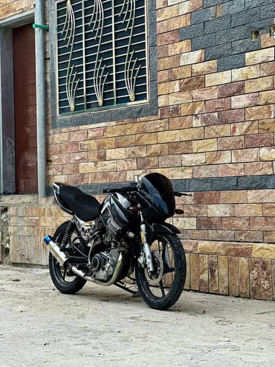 Yamaha YBR sport bike