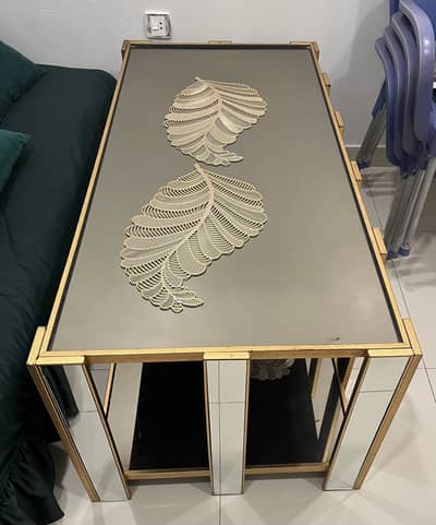 Elegant Gold Mirrored Console Table
