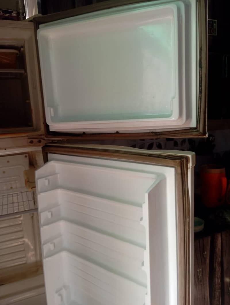 dawlance fridge 4