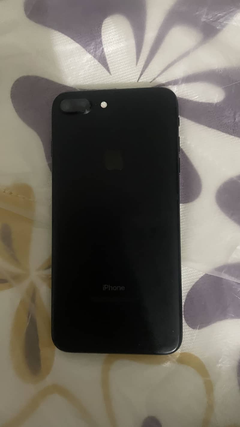 Apple iPhone 7 Plus 1