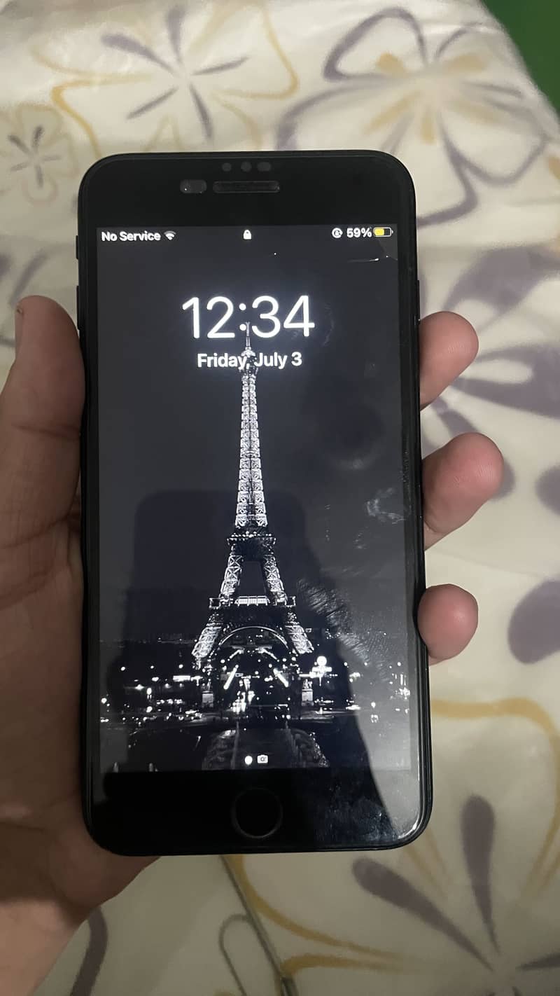 Apple iPhone 7 Plus 2