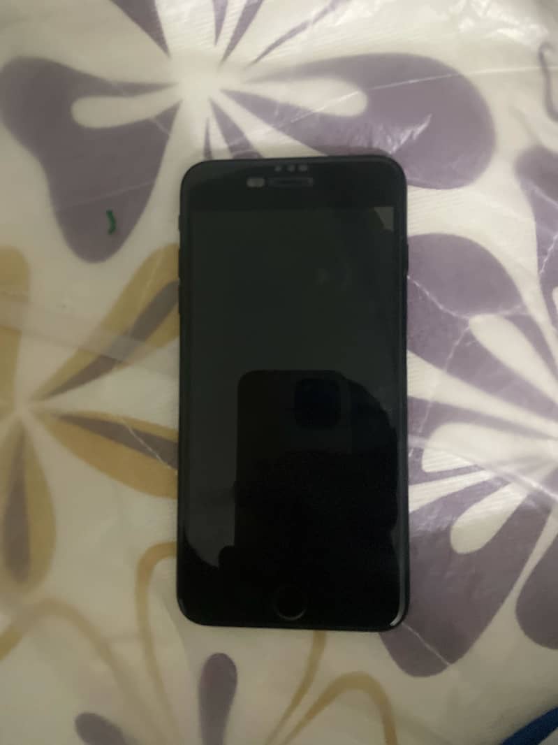 Apple iPhone 7 Plus 3
