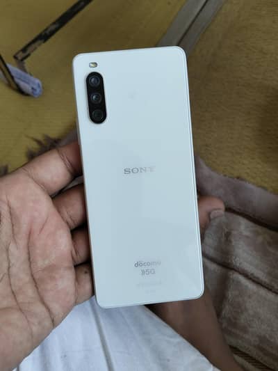 sony S0-52B 4/128