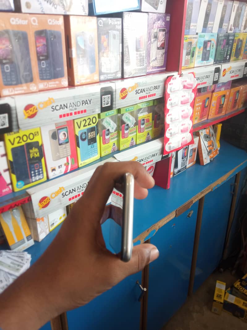 Apple iPhone X 1