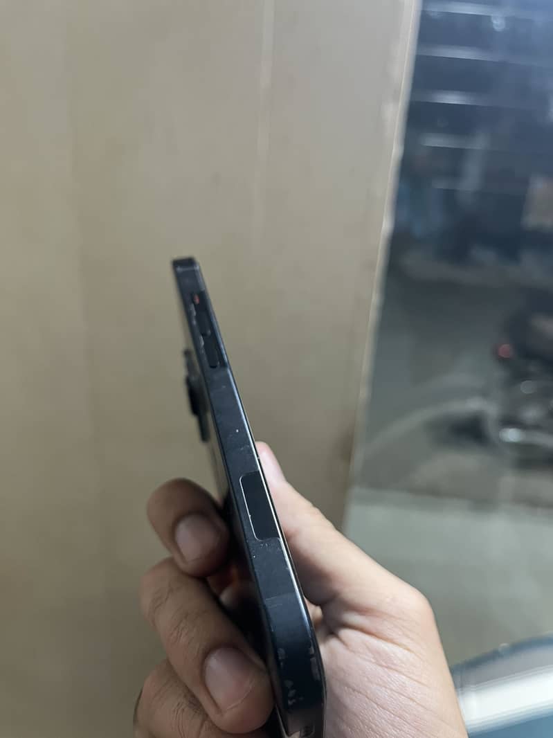 Apple iPhone 14 1
