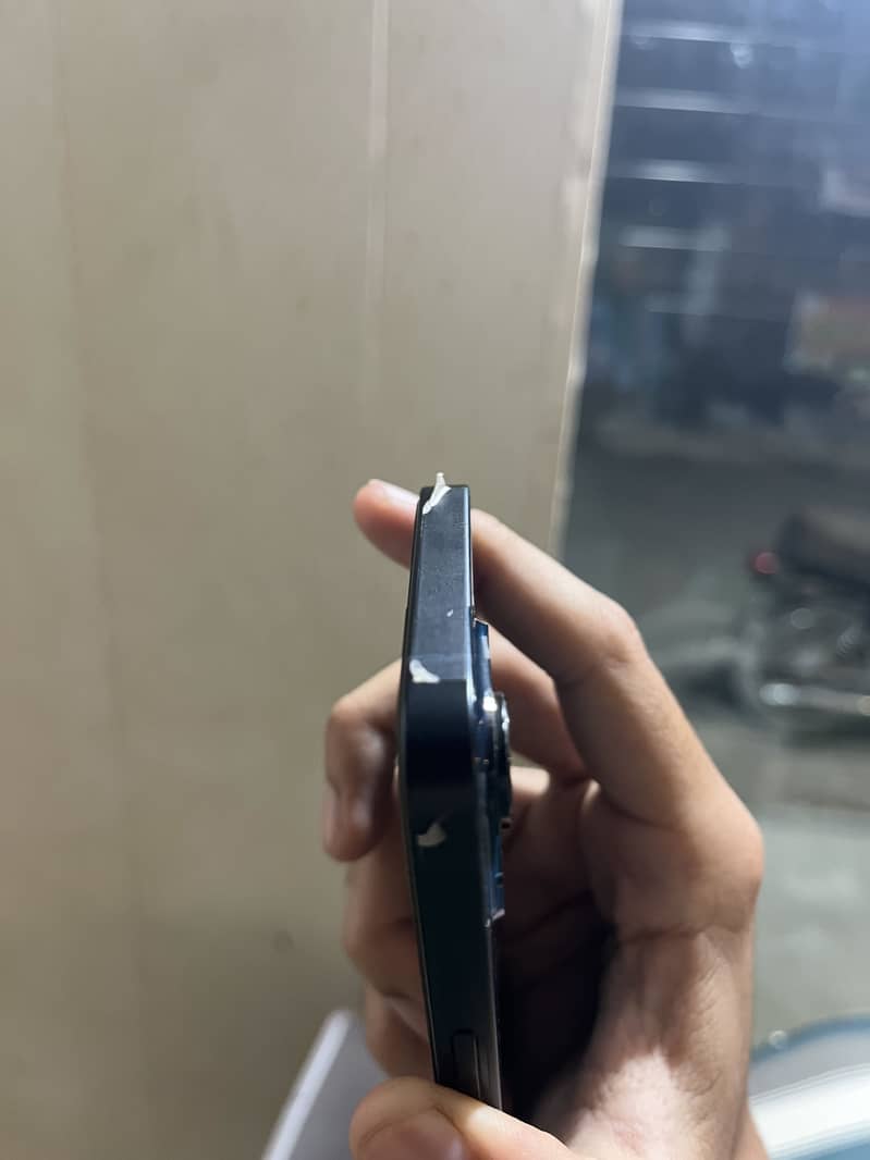 Apple iPhone 14 2