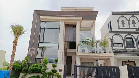 10 Marla Brand New House For Sale