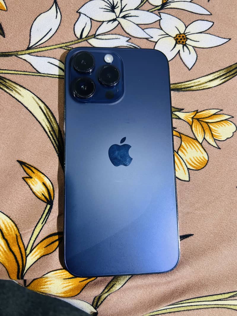 Apple iPhone 14 Pro Max 4