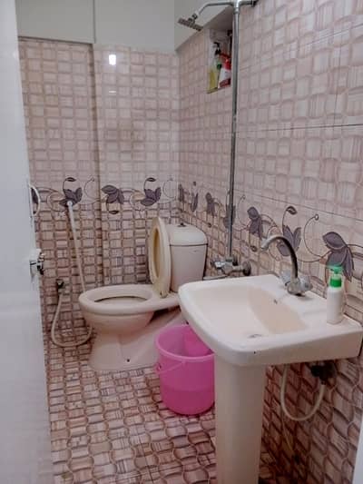 Flat Available on Rent Gulshan. e. Iqbal