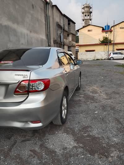 Toyota Corolla GLI 2011