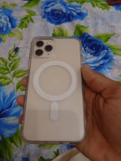 Apple iPhone 11 Pro 64 gb factory unlock face id on troun toun on