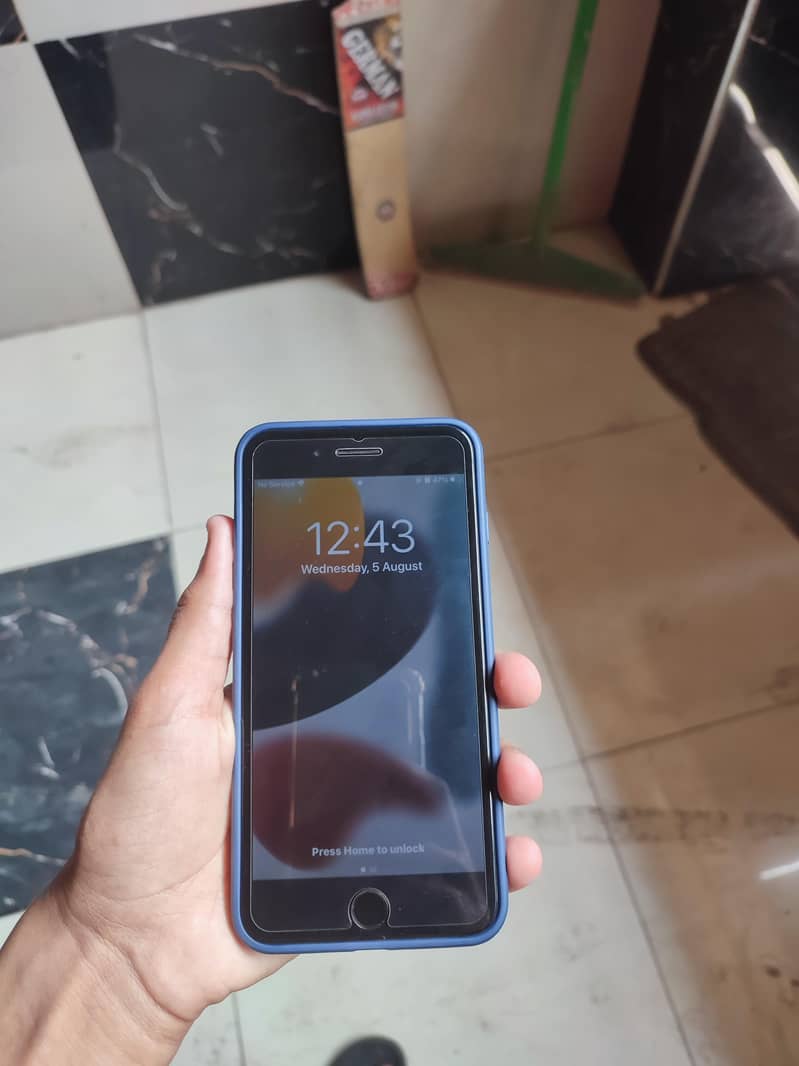 Apple iPhone 7 Plus 1