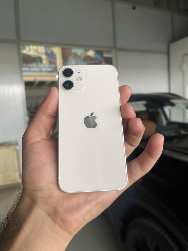 Apple iPhone 12 mini 8
