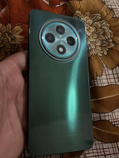 OPPO Reno12 F