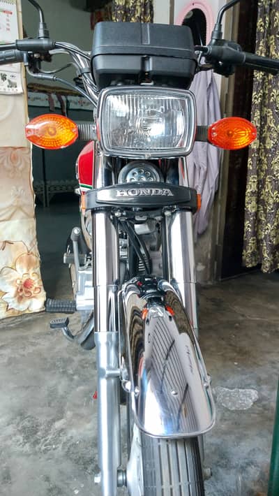 Honda CG 125 2023