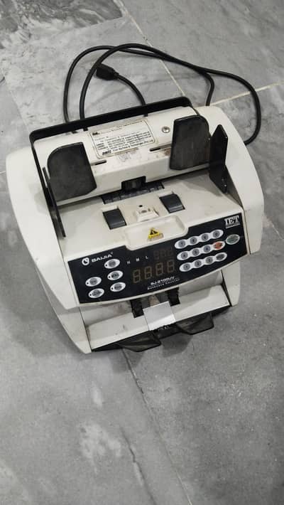 Heavy duty money counting machine. Reasonable price .