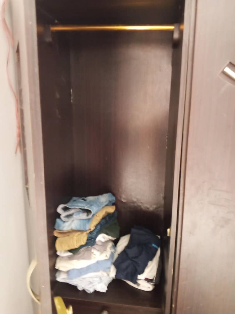 wardrobe 1