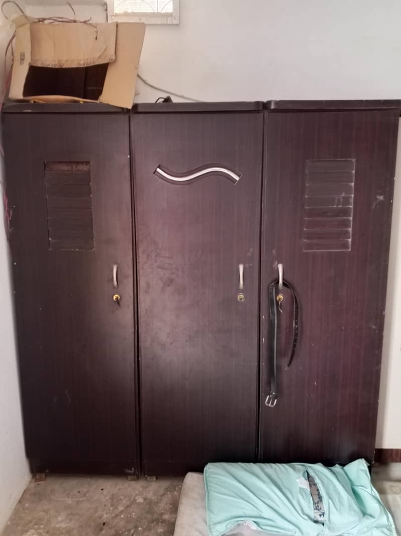 wardrobe 3